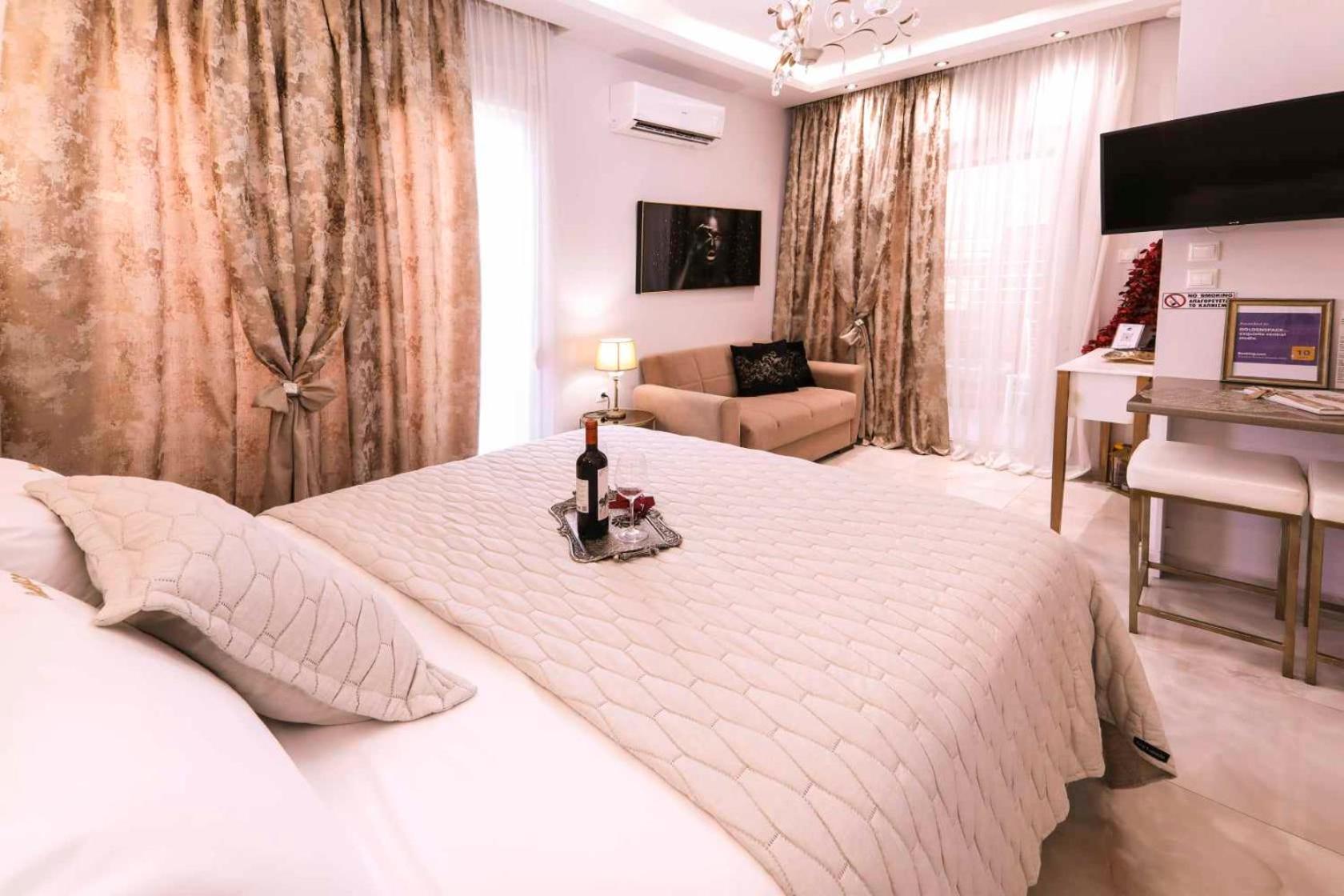 Goldenspace Exquisite Suite Near The Port Volos Exterior photo