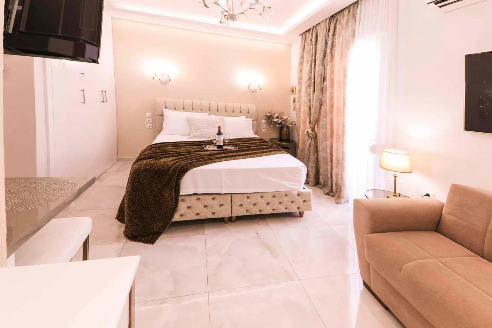 Goldenspace Exquisite Suite Near The Port Volos Exterior photo