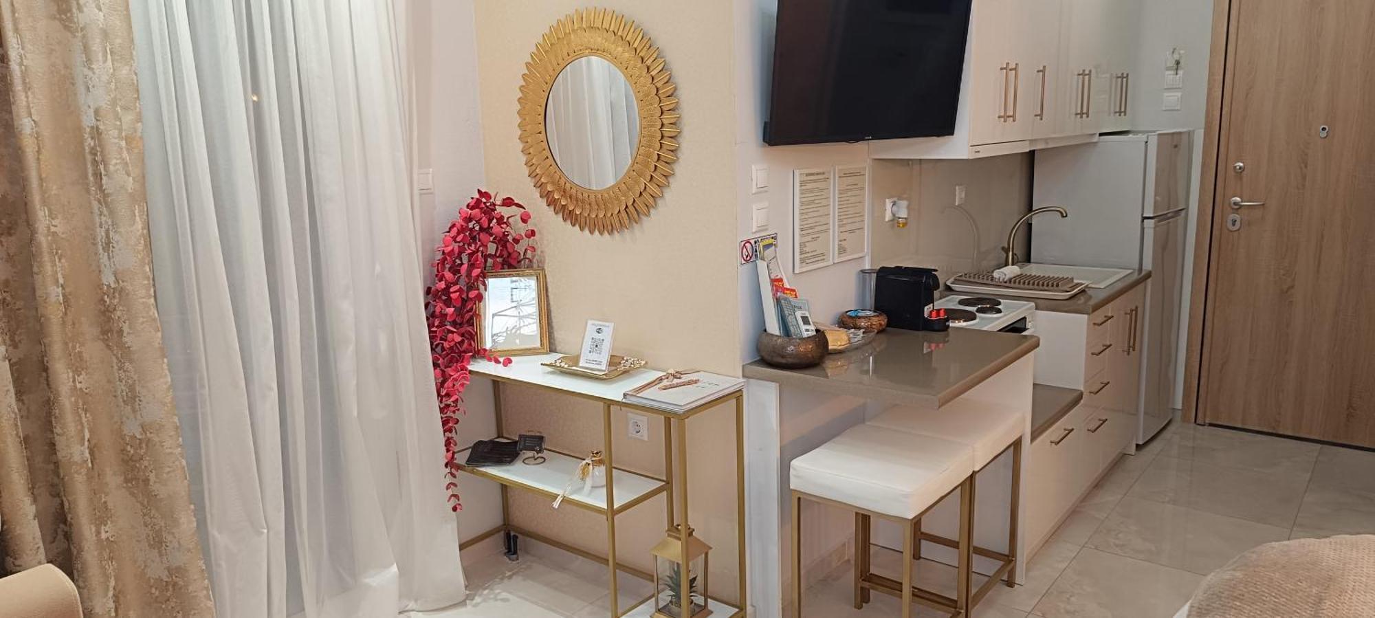 Goldenspace Exquisite Suite Near The Port Volos Exterior photo